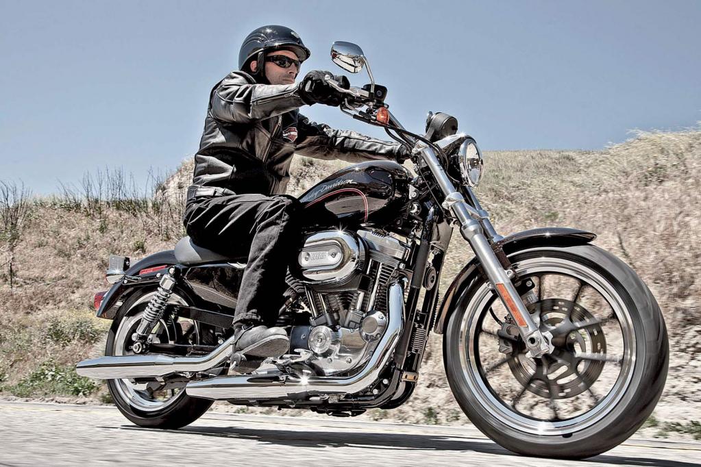 Nicht nur für Kleingewachsene: die Harley-Davidson Sportster 883 SuperLow. 