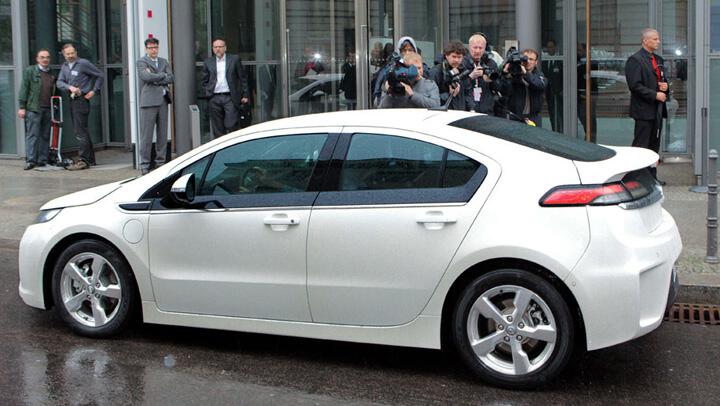 Opel startet Blog für Elektroauto Ampera