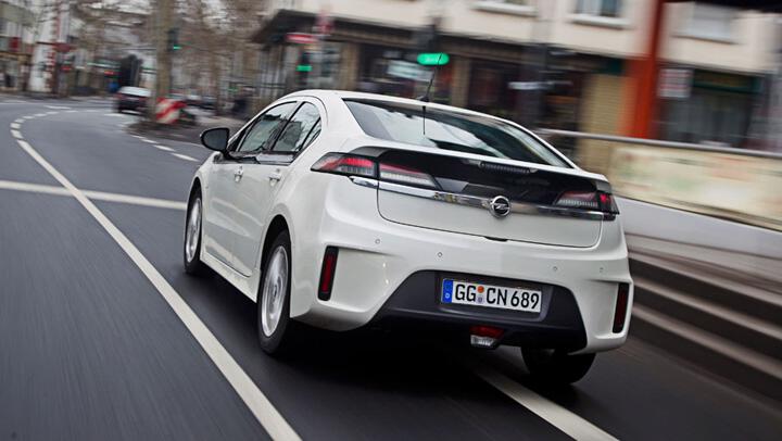 Opel startet Blog für Elektroauto Ampera