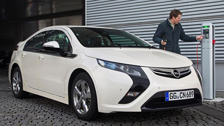Opel startet Blog für Elektroauto Ampera