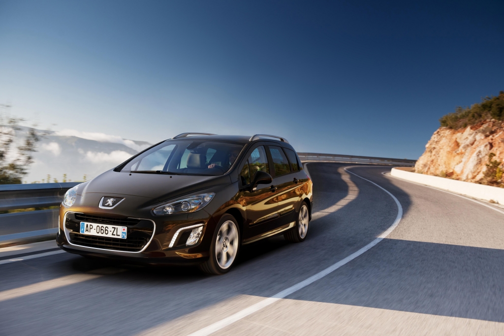 Peugeot spendiert Kompaktbaureihe 308 umfangreiche Modellpflege