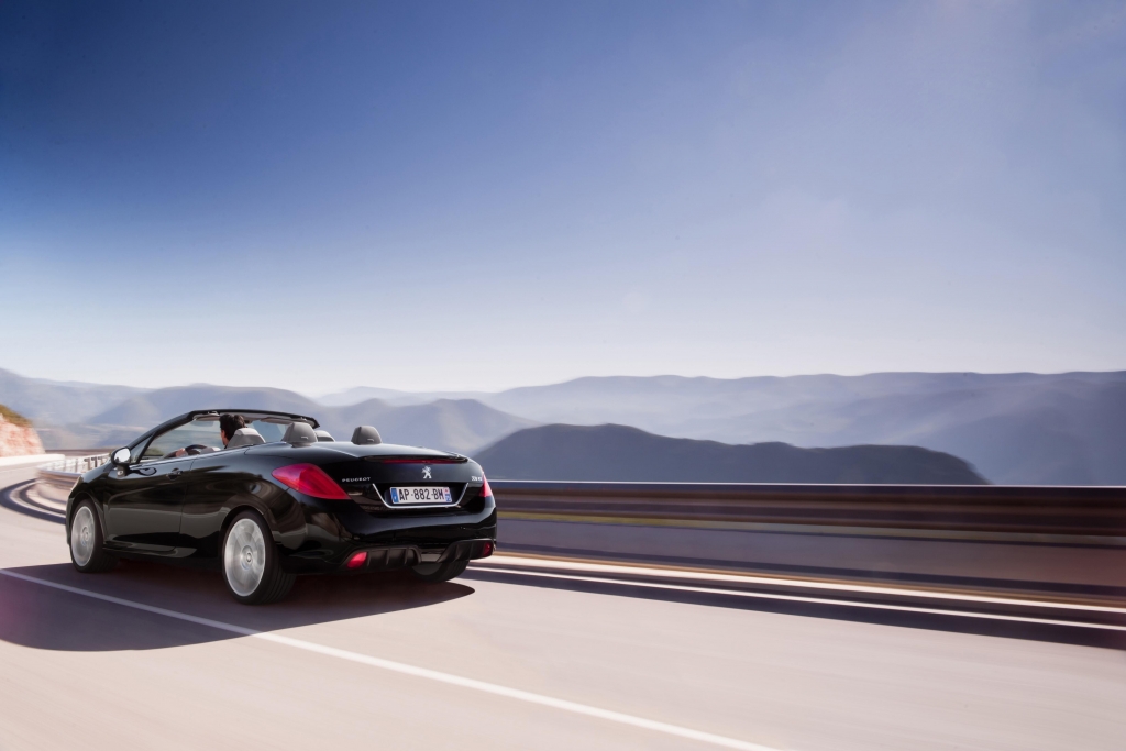 Peugeot spendiert Kompaktbaureihe 308 umfangreiche Modellpflege