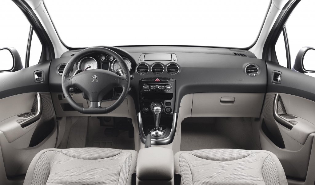 Peugeot spendiert Kompaktbaureihe 308 umfangreiche Modellpflege