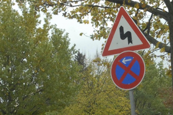 Recht: Kein Parken im absoluten Halteverbot 