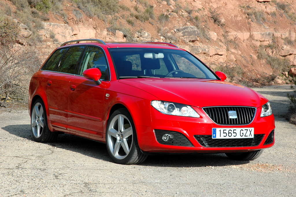 Seat Exeo Multitronic: Auch der Kombi ST ist als 143-PS-Selbstzünder gut Tempo 200 schnell. 