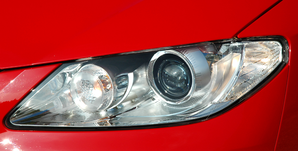 Seat Exeo Multitronic: Moderne Leuchteinheit vorn. 