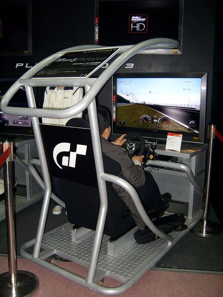 Sind Computerspieler die schlechteren Autofahrer?