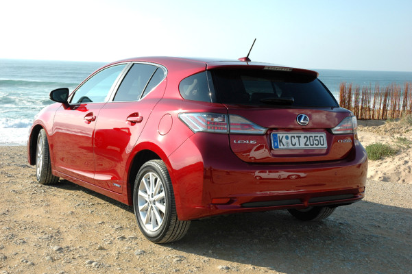 Stiller Revoluzzer: Lexus kündigt neuen CT-200h-Vollhybriden für Mitte März an