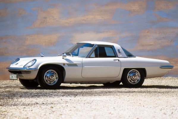 Tradition: 45 Jahre Mazda Cosmo Sport und Toyota 2000 GT - Nippons schnellste Sternschnuppen der Sechziger