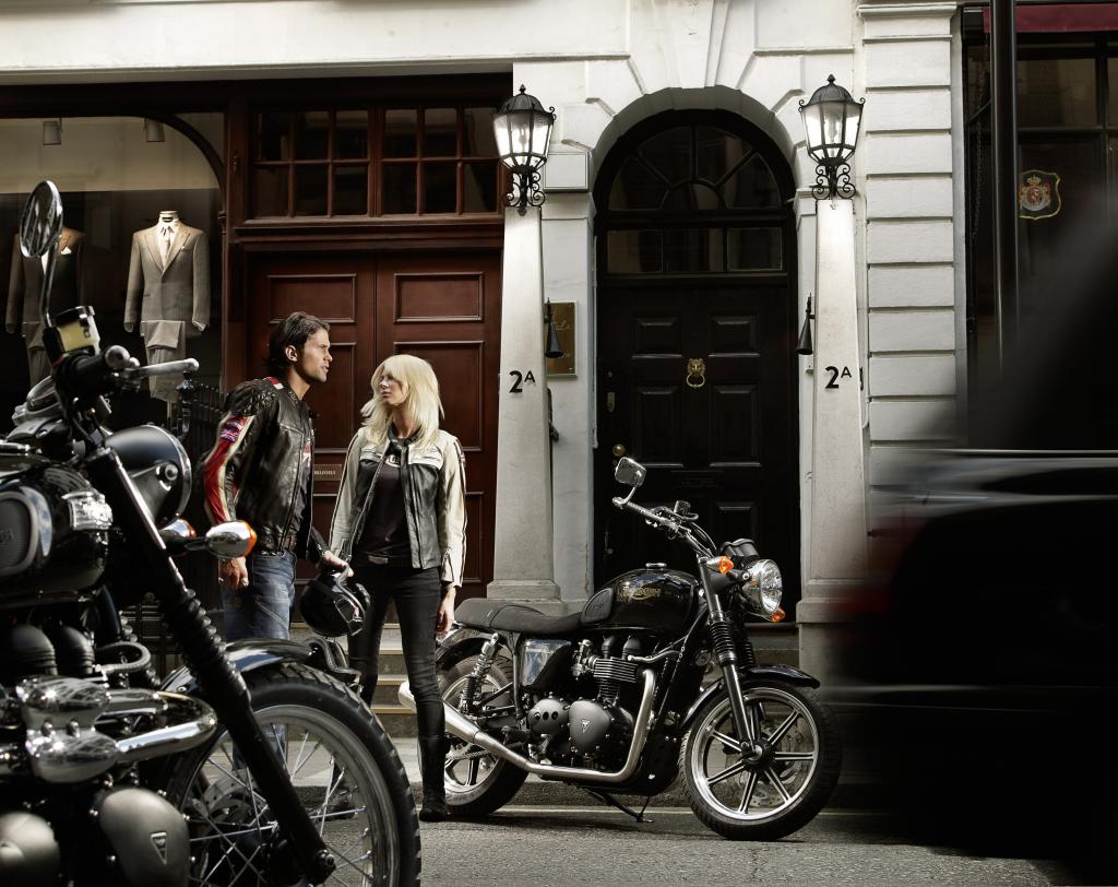Triumph sucht drei Markenbotschafter