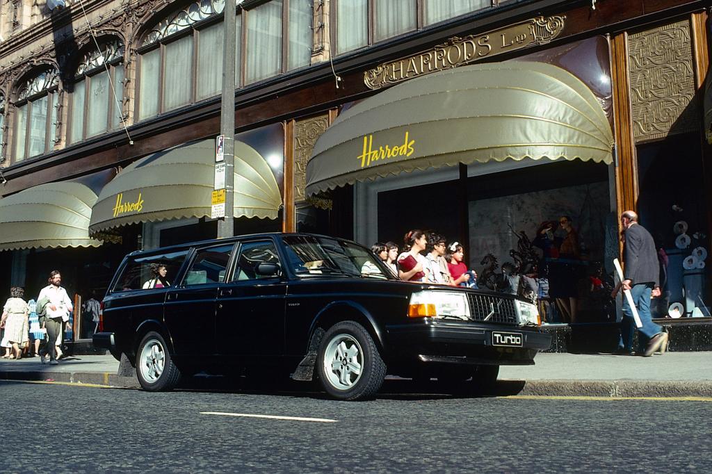 Volvo 245 Turbo, 1982