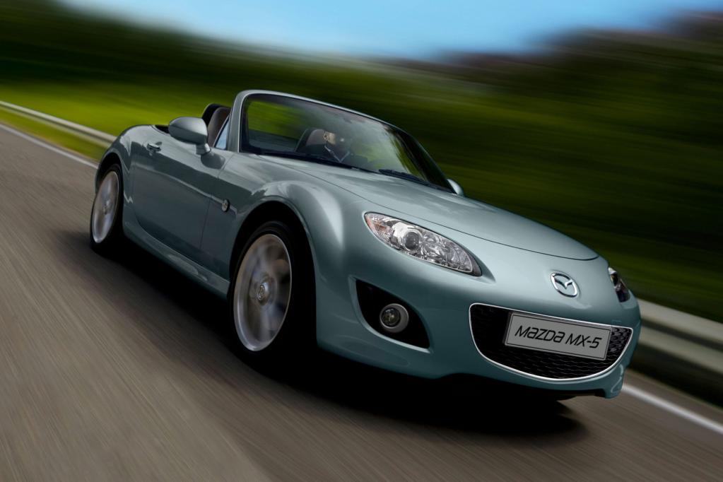 Außerdem in Genf zu sehen: ein Sondermodell des Madza MX-5. 