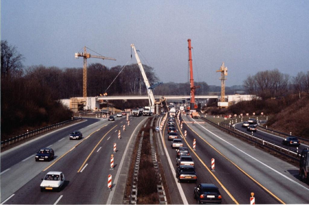 Autobahn-Baustellen - Es wird  wieder mehr gebaggert
