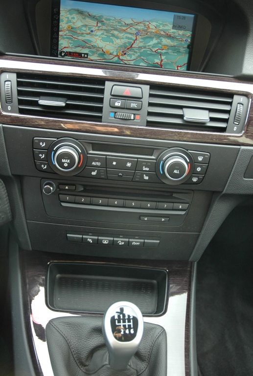 BMW 3er: Blick auf den mittleren Armaturenträger.
