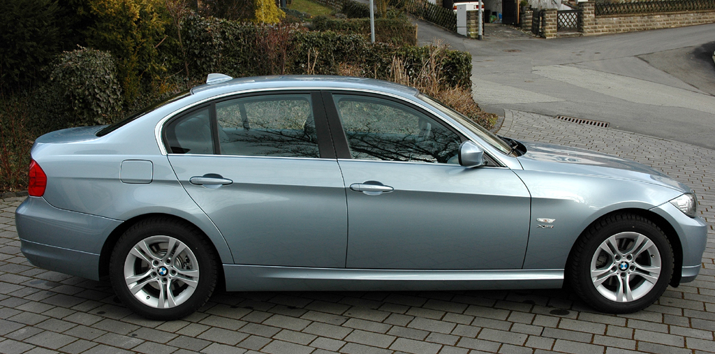 BMW 3er: Und so sieht der kompakte Fünfsitzer von der Seite aus.