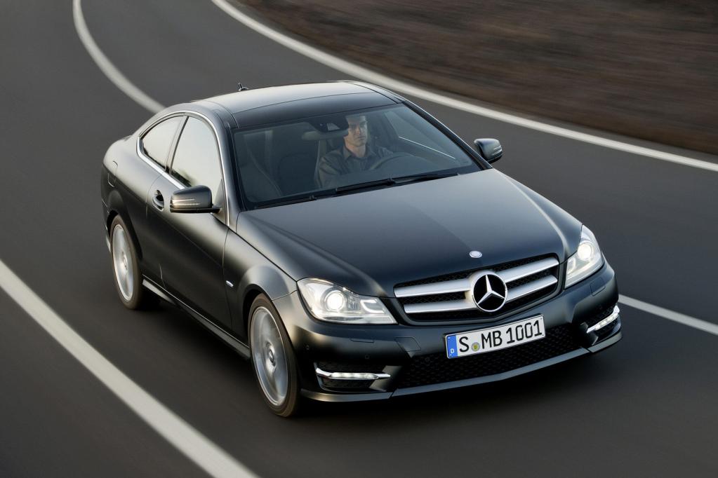 BMW und Mercedes in Genf: Fit für den Sommer und die Zukunft 