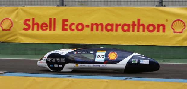 Beim Shell Eco-Marathon 2011 konkurrieren 3000 Studenten und Nachwuchsingenieure um den Preis für das Auto mit dem niedrigsten Verbrauch