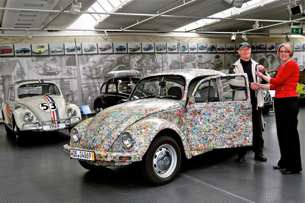 Briefmarken-Käfer zurück im AutoMuseum Volkswagen