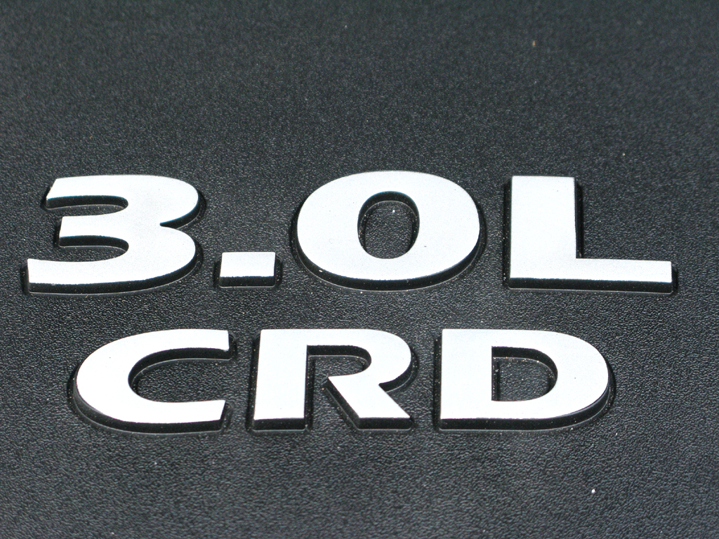 Chrysler 300C: Blick auf den 3,0-Liter-Sechszylinder-Selbstzünder ... 