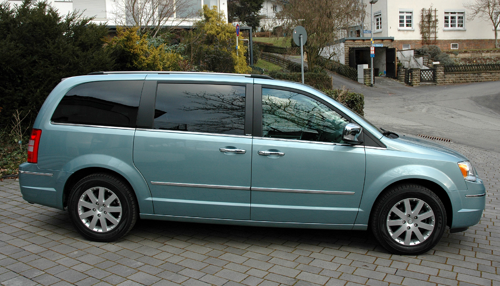 Chrysler Grand Voyager: Und so sieht der Siebensitzer von der Seite aus.