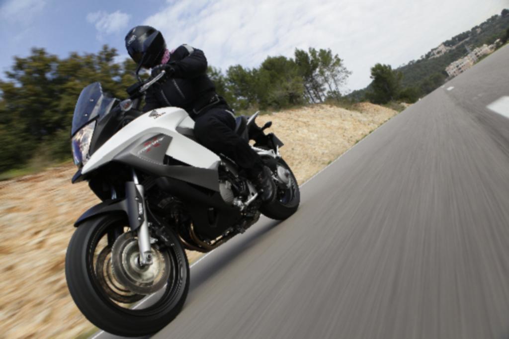 Der Motor der neuen Honda Crossrunner leistet 75 kW/101 PS