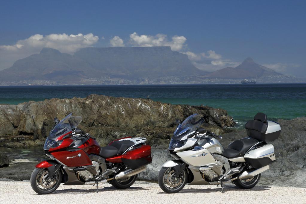 Die BMW-Motorradhändler feiern Saisonstart. 