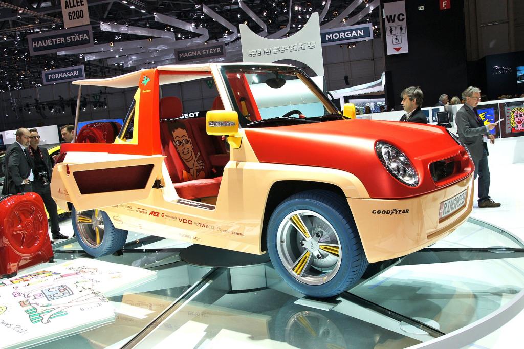 Elektromobil für den Strand: Rinspeed Bamboo