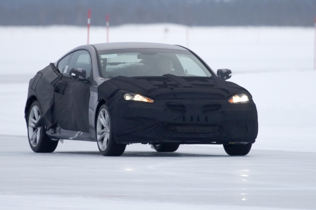 Erwischt: Erlkönig Hyundai Genesis Coupé Facelift – Neues Gesicht mit Power