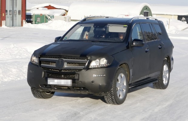 Erwischt: Erlkönig Mercedes GL – Platz da für den neuen Dinosaurier!