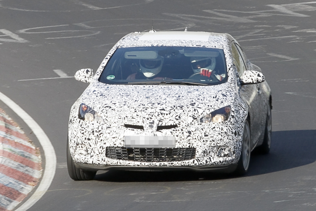 Erwischt: Erlkönig Opel Astra GTC OPC – Astra im Tiefflug