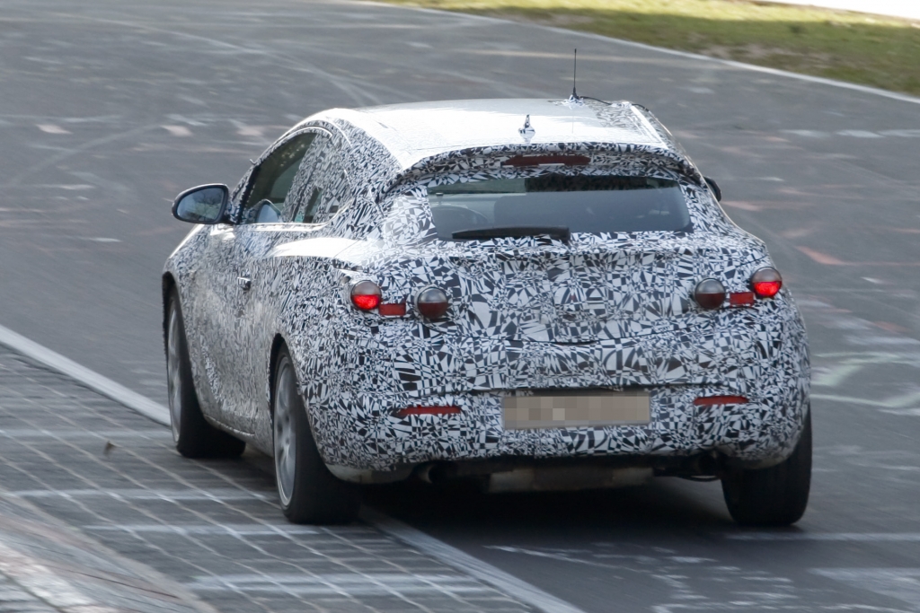 Erwischt: Erlkönig Opel Astra GTC OPC – Astra im Tiefflug