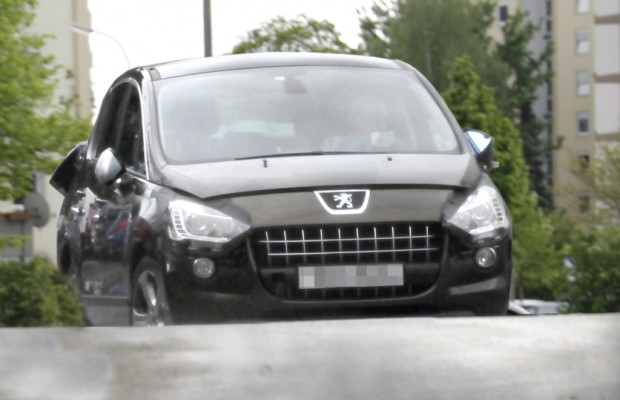 Erwischt: Peugeot 3008 – Einmal liften bitte!