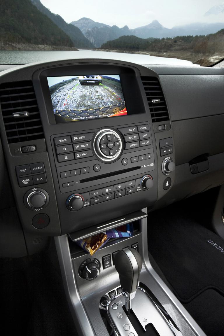 Fahrbericht Nissan Pathfinder 3,0 dCi LE: Feste Größe