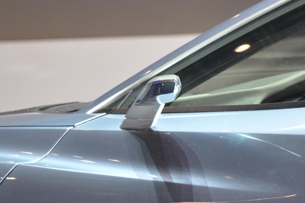 Fein und dezent: Spiegel der Studie Mazda Shinari