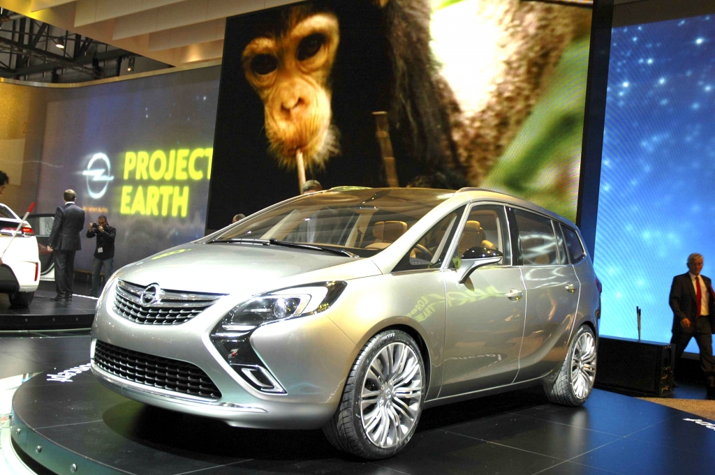 Genf 2011: Adams pimpt den neuen Zafira