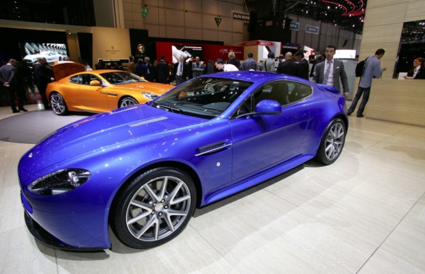 Genf 2011: Aston Martin präsentiert den V8 Vantage S