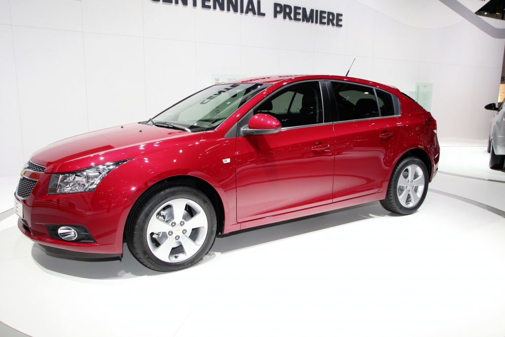Genf 2011: Chevrolet Cruze erhält Fließheck
