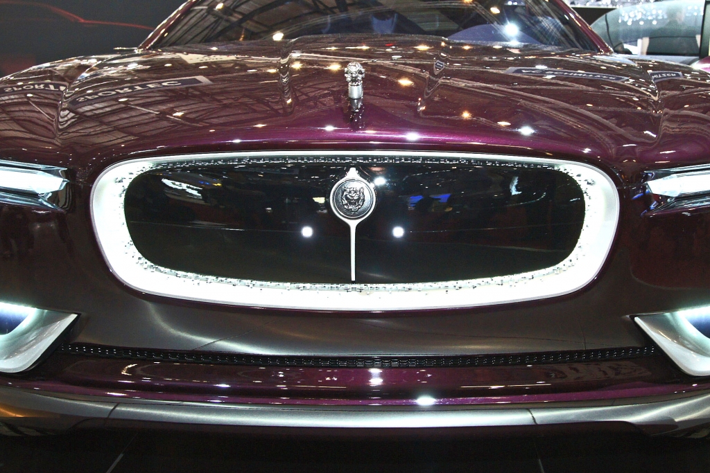 Genf 2011: Jaguar-Studie – Bertone präsentiert B99