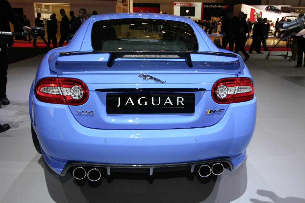 Genf 2011: Jaguar XKR-S erreicht 300 km/h