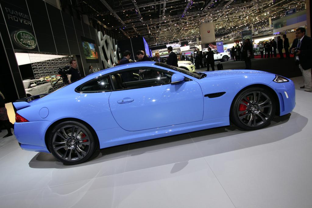 Genf 2011: Jaguar XKR-S erreicht 300 km/h