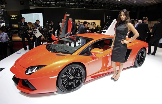 Genf 2011: Lamborghini Aventador leistet 700 PS
