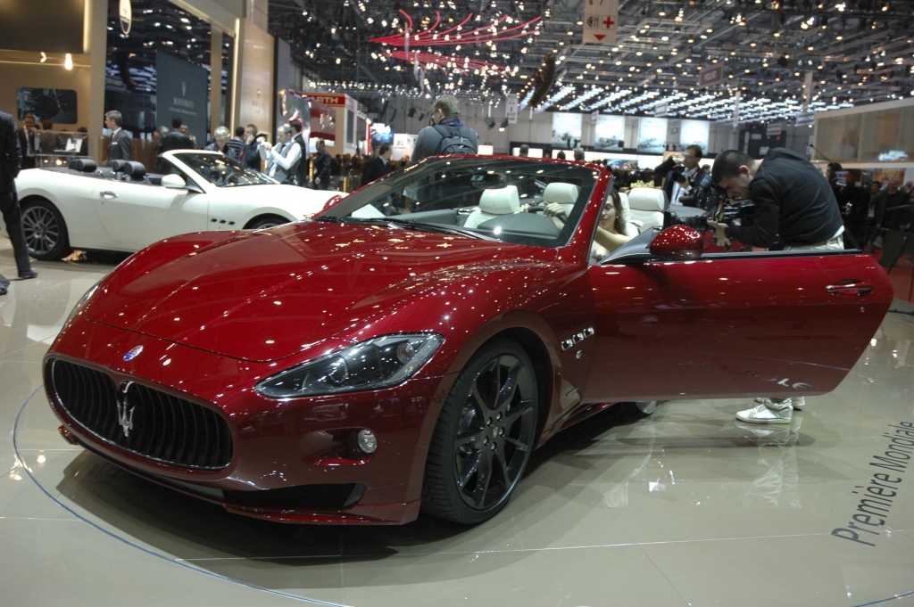 Genf 2011 – Luxusmodelle: Carlsson CLS, BMW 5er Kellener Sport, Xenatec Maybach, Mansory