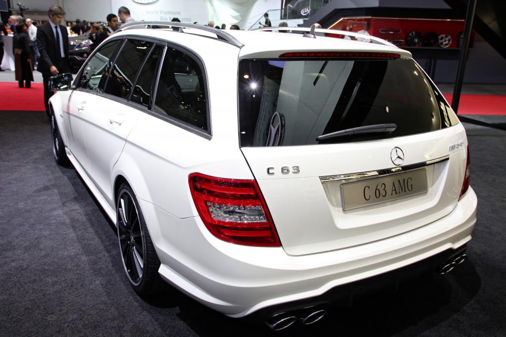 Genf 2011: Mercedes-Benz C 63 AMG verbraucht über einen Liter weniger