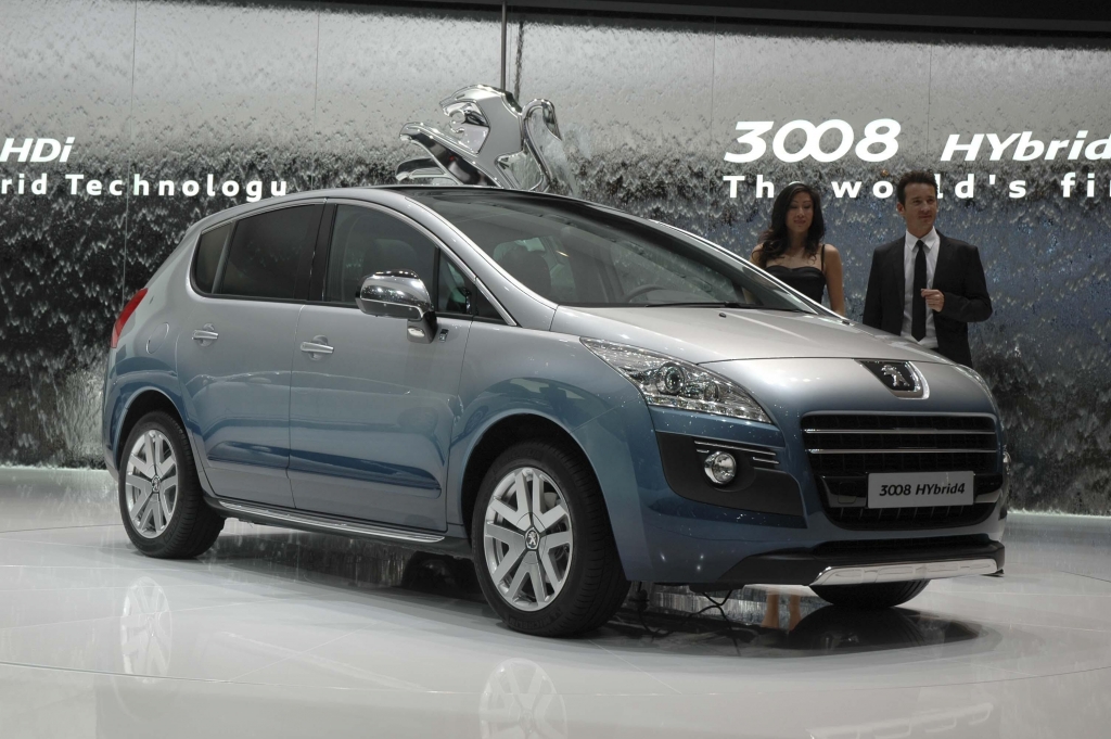 Genf 2011 – Mittelklasse: Peugeot 508, Hyundai i40 cw, Lancia Thema ...