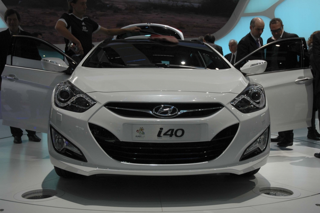 Genf 2011 – Mittelklasse: Peugeot 508, Hyundai i40 cw, Lancia Thema ...