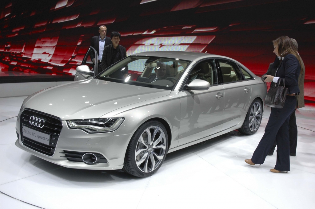 Genf 2011 – Mittelklasse: Peugeot 508, Hyundai i40 cw, Lancia Thema ...