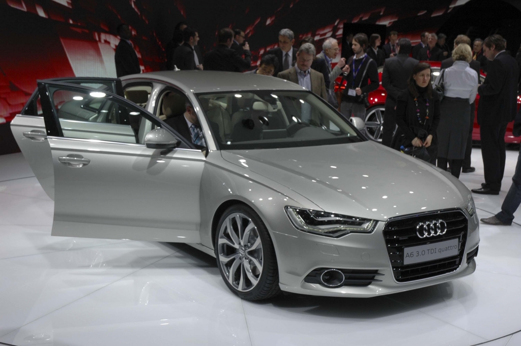 Genf 2011 – Mittelklasse: Peugeot 508, Hyundai i40 cw, Lancia Thema ...
