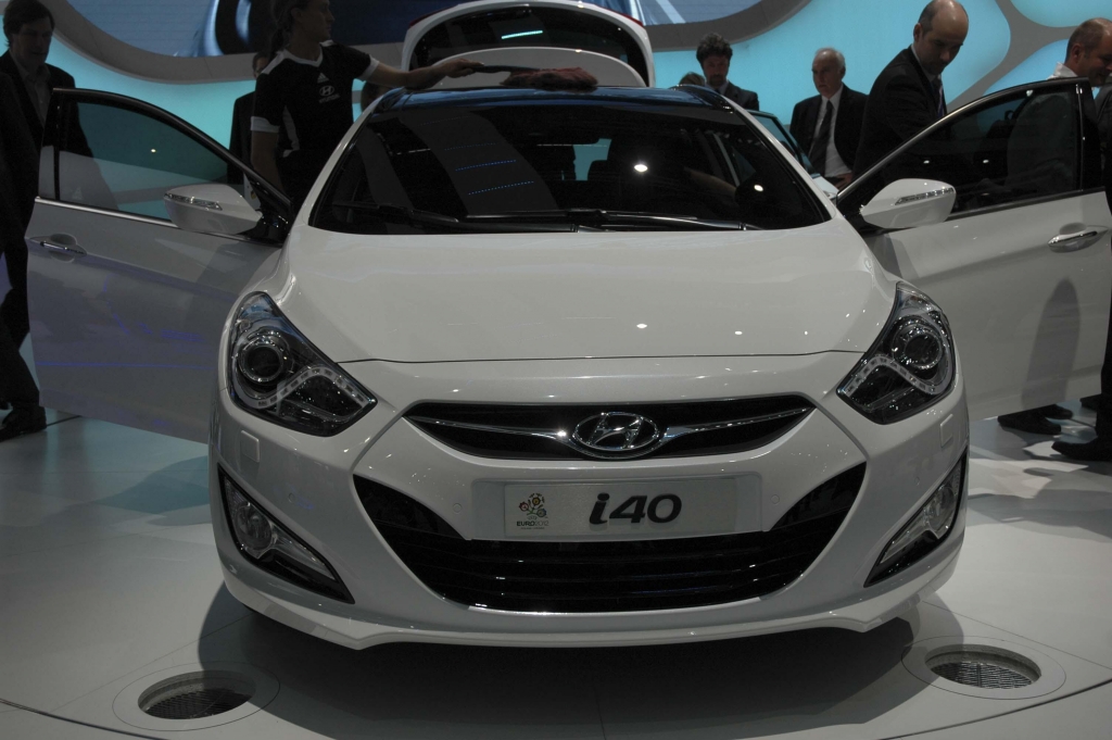 Genf 2011 – Mittelklasse: Peugeot 508, Hyundai i40 cw, Lancia Thema ...