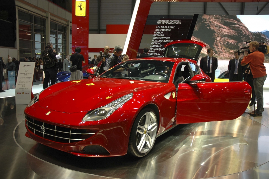 Genf 2011 – Sportwagen: Aston Martin, Jaguar, Ferrari ...