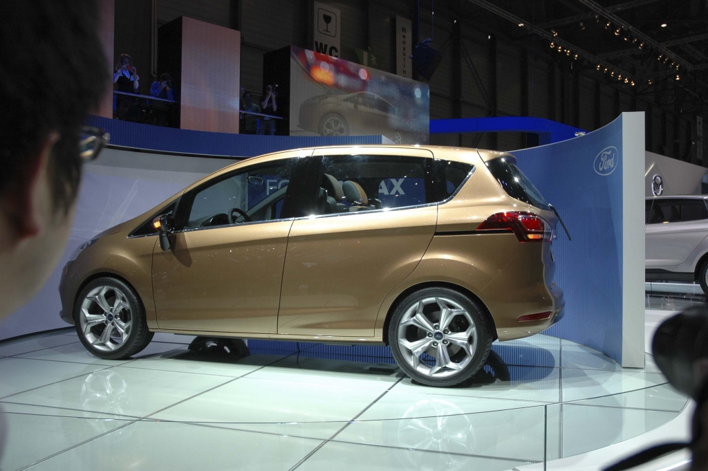 Genf 2011 – Van: Ford, Subaru ...